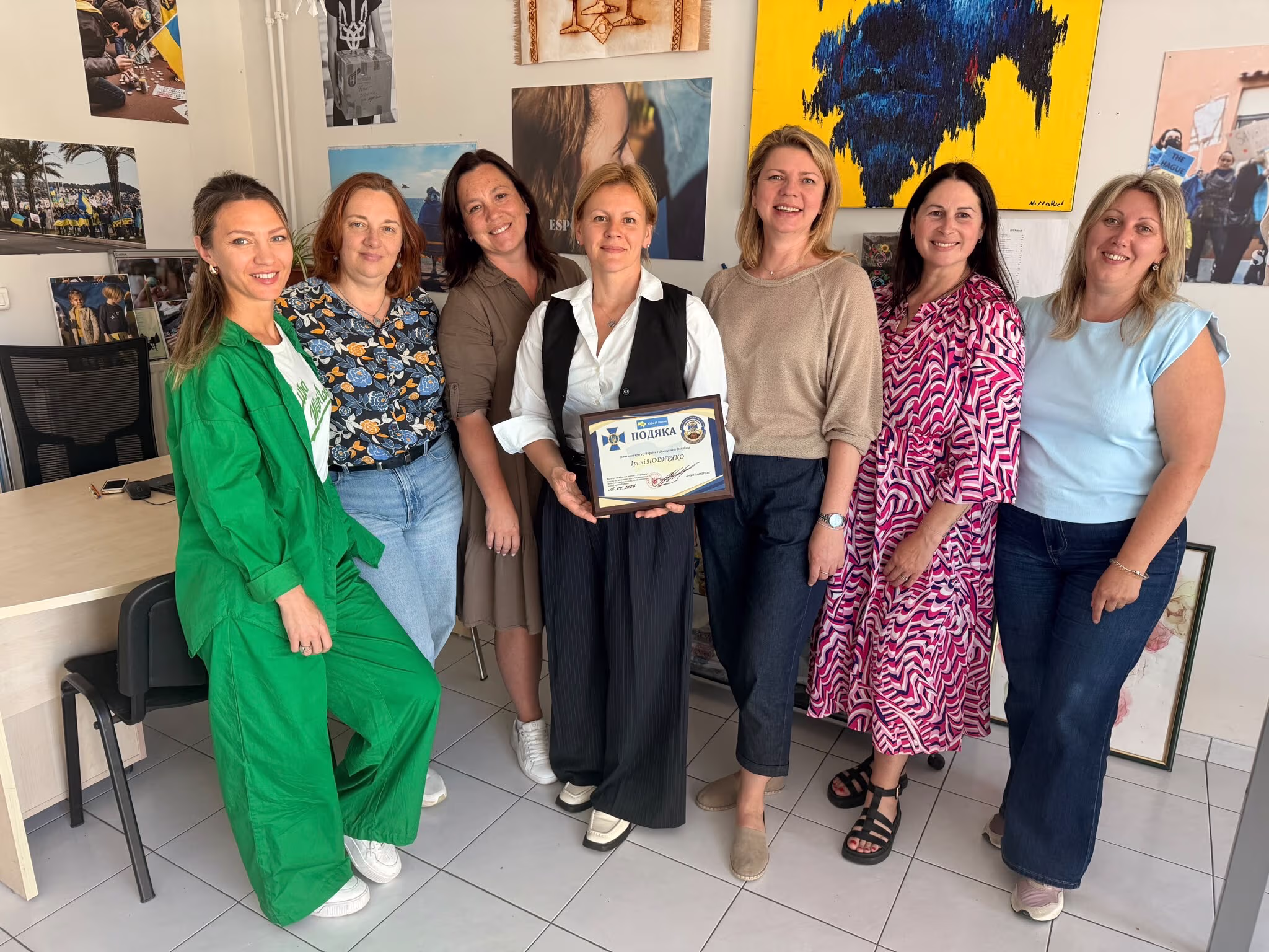 Iryna Podyryako-Bourdelles with Ukrainian community members and volunteers on the Côte d’Azur.